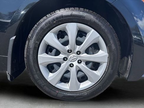 Used 2023 Toyota Corolla LE w/ Carpet Mat Package (TMS) FWD image 32