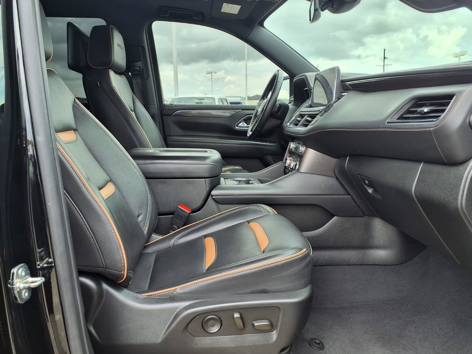 Used 2023 GMC Yukon AT4 AWD/4WD image 15