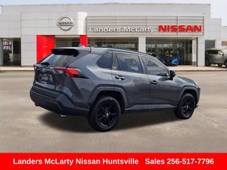 Used 2021 Toyota RAV4 LE FWD video 3