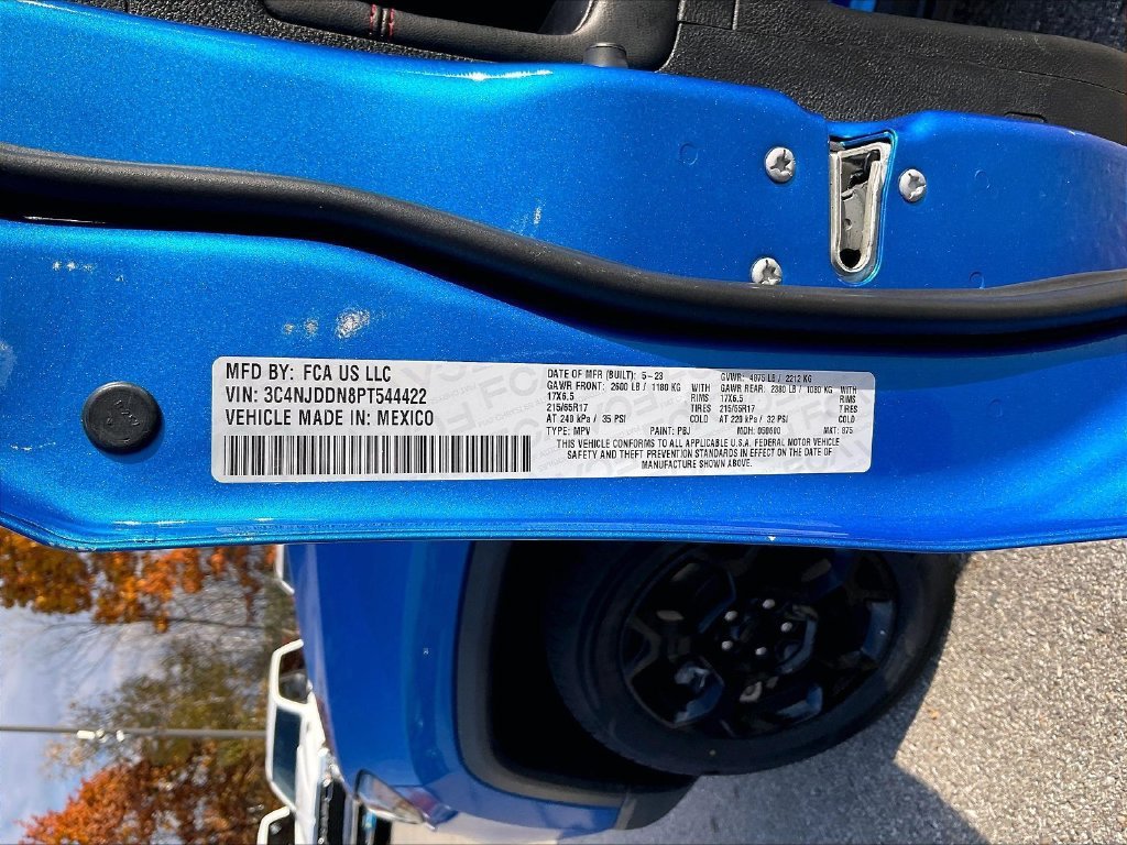 Used 2023 Jeep Compass Trailhawk AWD/4WD image 31