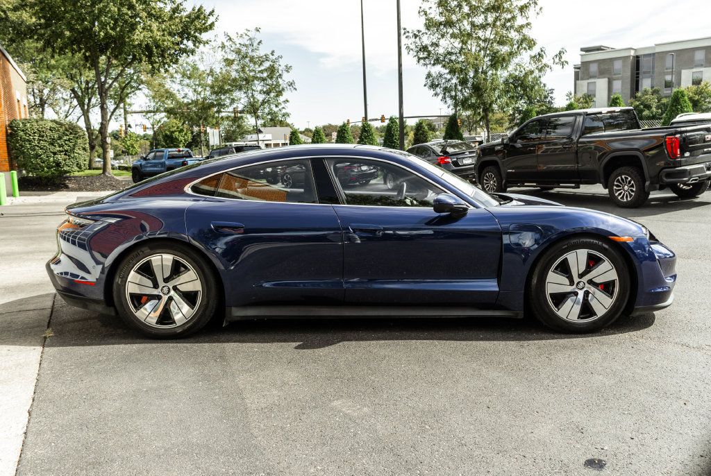 Used 2020 Porsche Taycan 4S AWD/4WD image 3