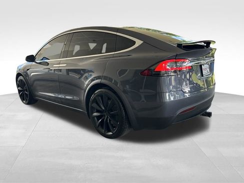 Used 2018 Tesla Model X 75D AWD/4WD image 4
