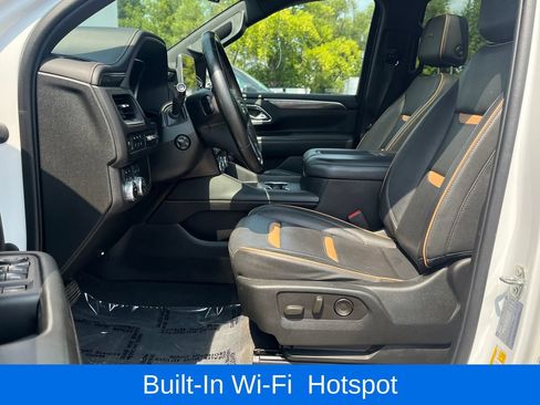 Used 2023 GMC Yukon AT4 w/ Technology Package AWD/4WD image 11