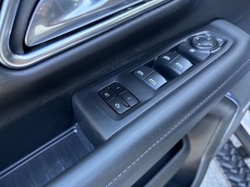 Used 2023 Chevrolet Tahoe Z71 image 15