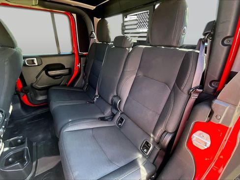 Used 2021 Jeep Gladiator Sport AWD/4WD image 19