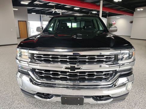 Used 2018 Chevrolet Silverado 1500 LTZ w/ Sport Package AWD/4WD image 9