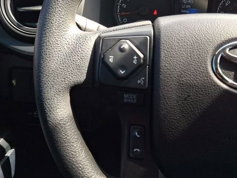 Used 2020 Toyota Tacoma SR image 19