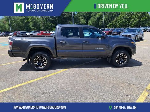 Used 2023 Toyota Tacoma TRD Sport w/ Technology Package AWD/4WD image 7