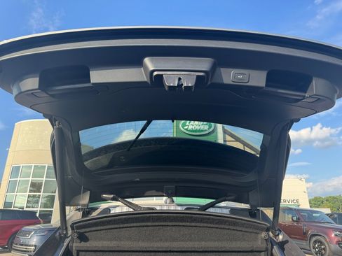 Used 2023 Jaguar F-PACE S AWD/4WD image 14