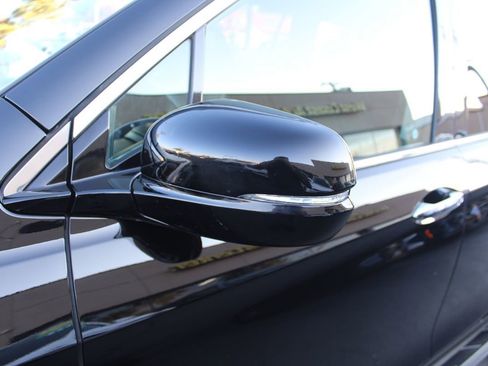 Used 2016 Honda Pilot Elite image 12