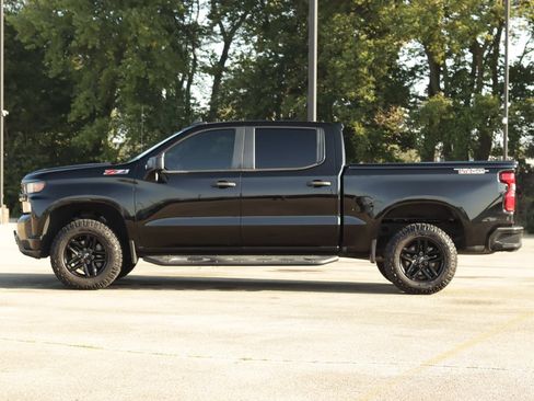 Used 2019 Chevrolet Silverado 1500 Custom Trail Boss w/ Custom Convenience Package AWD/4WD image 4