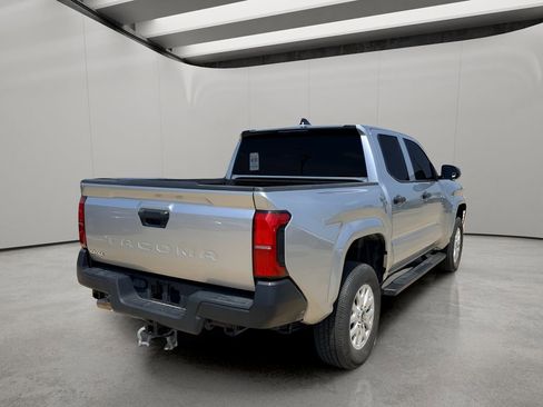 Used 2025 Toyota Tacoma SR AWD/4WD image 3