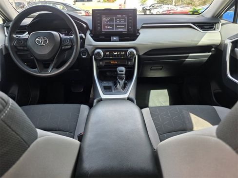 Certified 2020 Toyota RAV4 XLE image 5