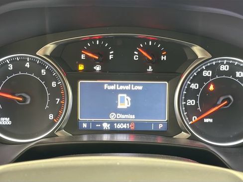 Used 2024 Chevrolet Blazer LT w/ Convenience Package FWD image 11