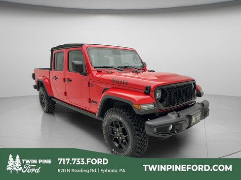 Used 2024 Jeep Gladiator Sport AWD/4WD image 1