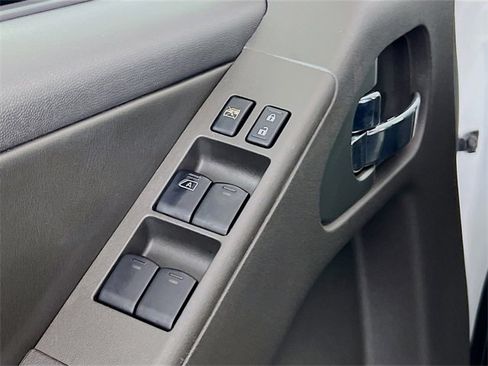 Used 2021 Nissan Frontier PRO-4X w/ Pro-4x Utility Package image 17