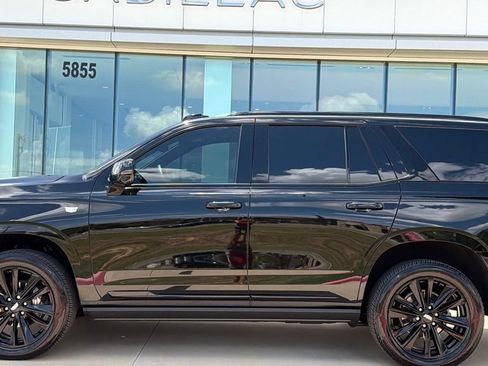 Used 2026 Cadillac Escalade Sport AWD/4WD image 2