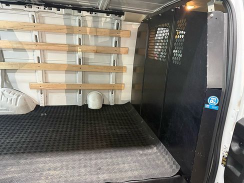 Used 2024 Chevrolet Express 2500 w/ Driver Convenience Package image 4