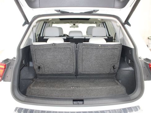 Used 2019 Volkswagen Tiguan SEL FWD image 26