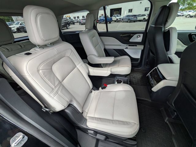 Used 2026 Lincoln Aviator Reserve w/ Luxury Package AWD/4WD image 23