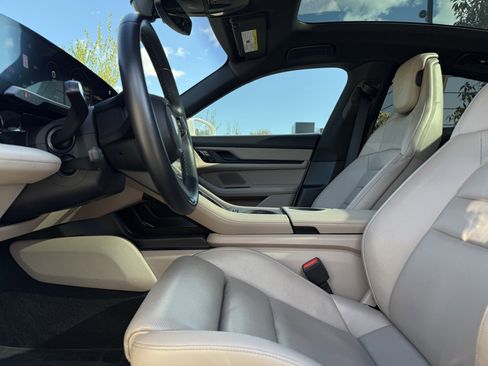 Certified 2021 Porsche Taycan 4S image 13