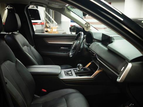 Used 2024 MAZDA CX-90 3.3 Turbo w/ Preferred Plus AWD/4WD image 14