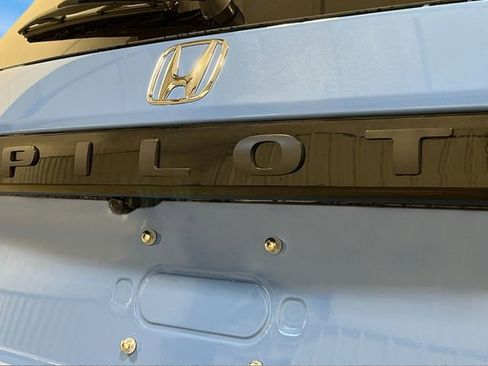 New 2025 Honda Pilot TrailSport image 10
