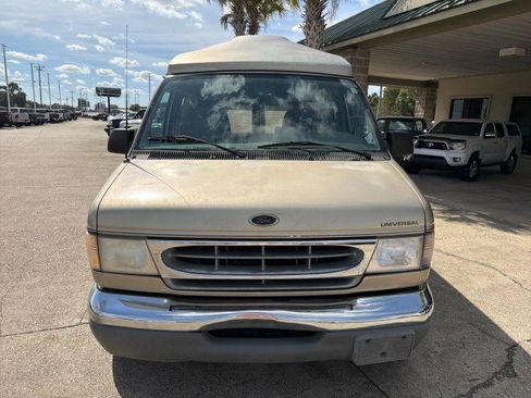 Used 2000 Ford E-150 and Econoline 150 image 12