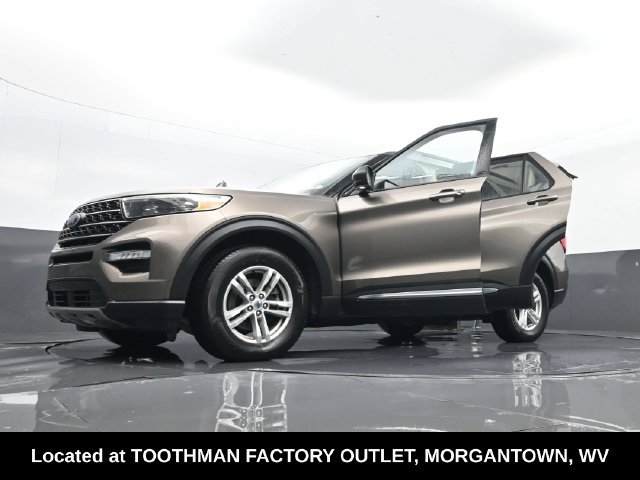 Used 2021 Ford Explorer XLT w/ Equipment Group 202A AWD/4WD image 34