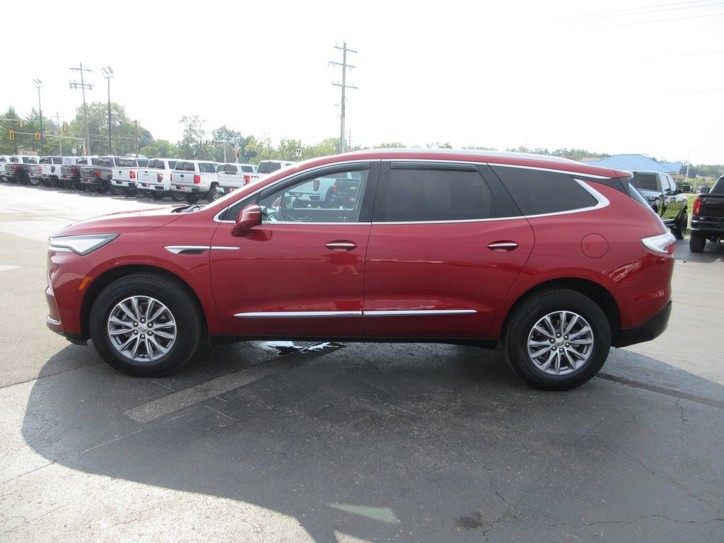 Certified 2023 Buick Enclave Essence FWD image 10