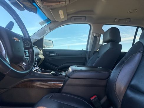 Used 2018 Chevrolet Tahoe LT image 32