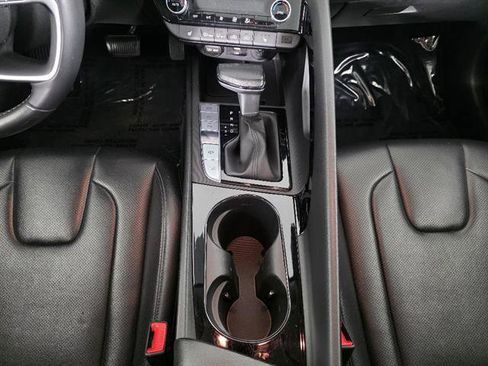 Used 2024 Hyundai Elantra Limited FWD image 35