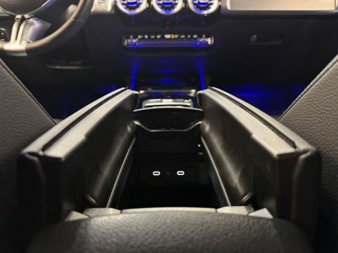 Certified 2024 Mercedes-Benz GLB 250 image 16