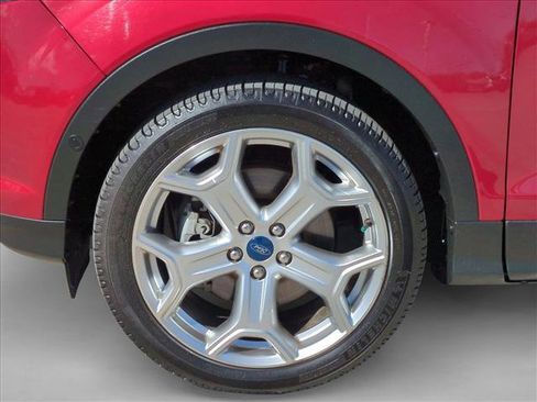 Used 2019 Ford Escape Titanium image 26