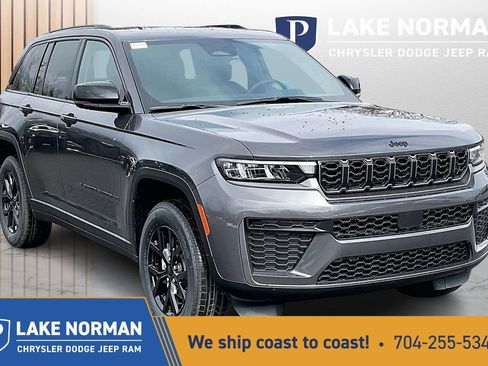 New 2026 Jeep Grand Cherokee Laredo image 1