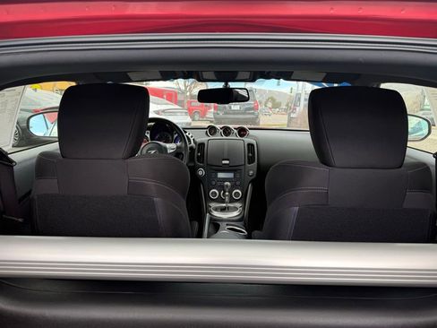 Used 2019 Nissan 370Z w/ Sport Package image 22