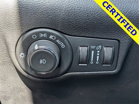 Used 2023 Jeep Compass Trailhawk image 21