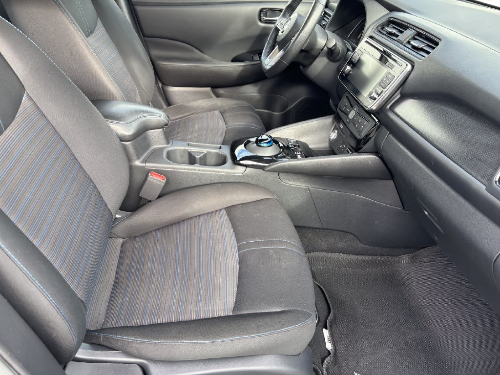 Used 2019 Nissan Leaf SV FWD image 29