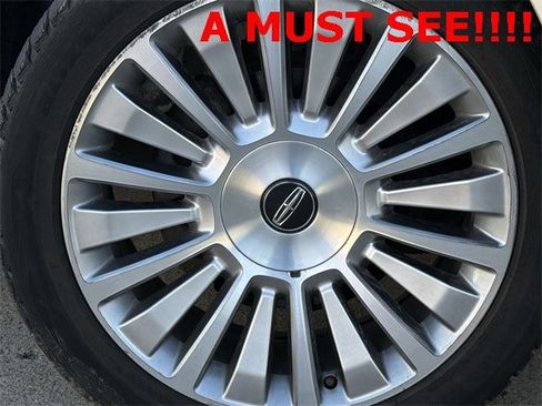 Used 2017 Lincoln Navigator Reserve image 10