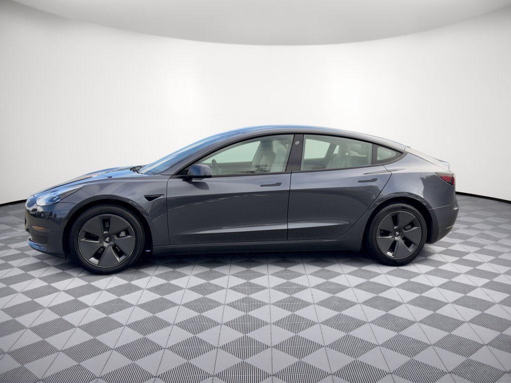 Used 2023 Tesla Model 3 Standard Range RWD image 2