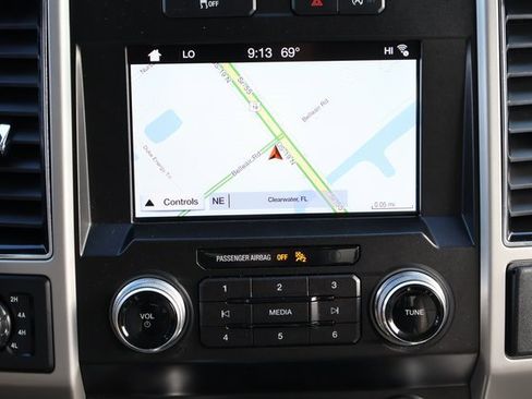 Used 2019 Ford F150 Lariat w/ Equipment Group 502A Luxury image 16