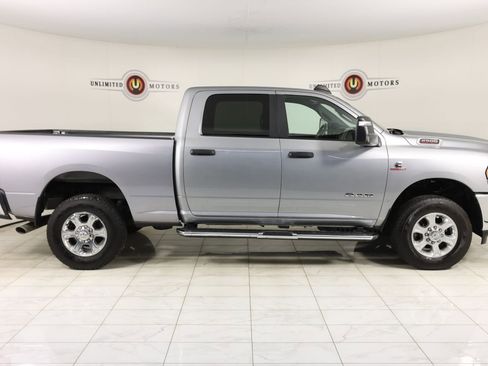 Used 2024 RAM 2500 Big Horn AWD/4WD image 2