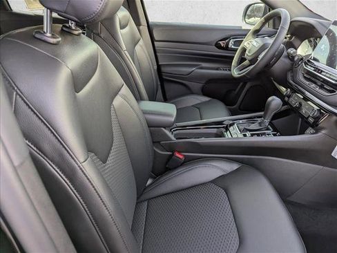 New 2026 Jeep Compass Latitude image 27