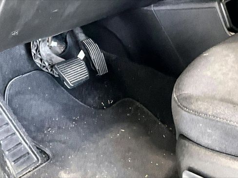 Used 2020 Jeep Renegade Latitude image 22