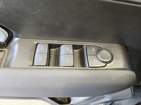 Used 2024 Chevrolet Colorado Z71 w/ Z71 Convenience Package 2 image 32