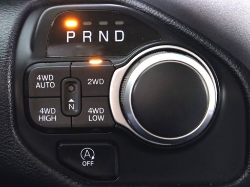 Used 2020 RAM 1500 Big Horn AWD/4WD image 24