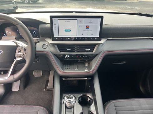 Used 2025 Ford Explorer ST-Line w/ Premium Package image 20