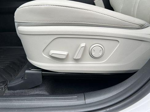 New 2026 Kia Sorento S image 21