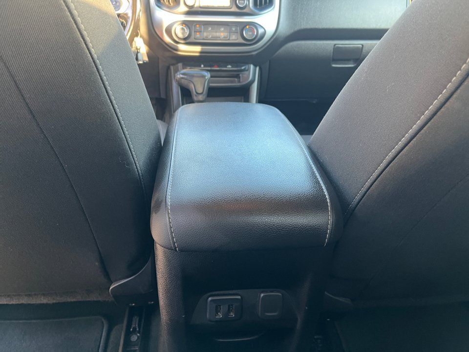 Used 2018 Chevrolet Colorado LT w/ LT Convenience Package RWD image 33