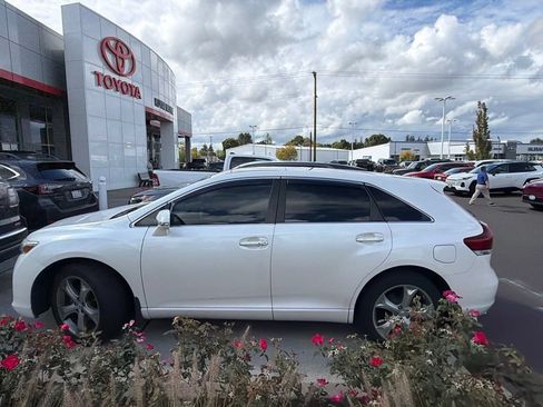 Used 2013 Toyota Venza Limited w/ Tow Prep Pkg AWD/4WD image 7